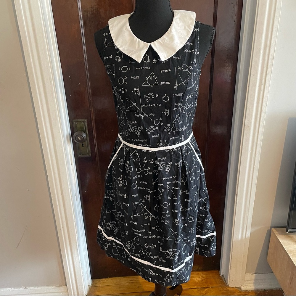 Retrolicious Math Equation Collared Dress